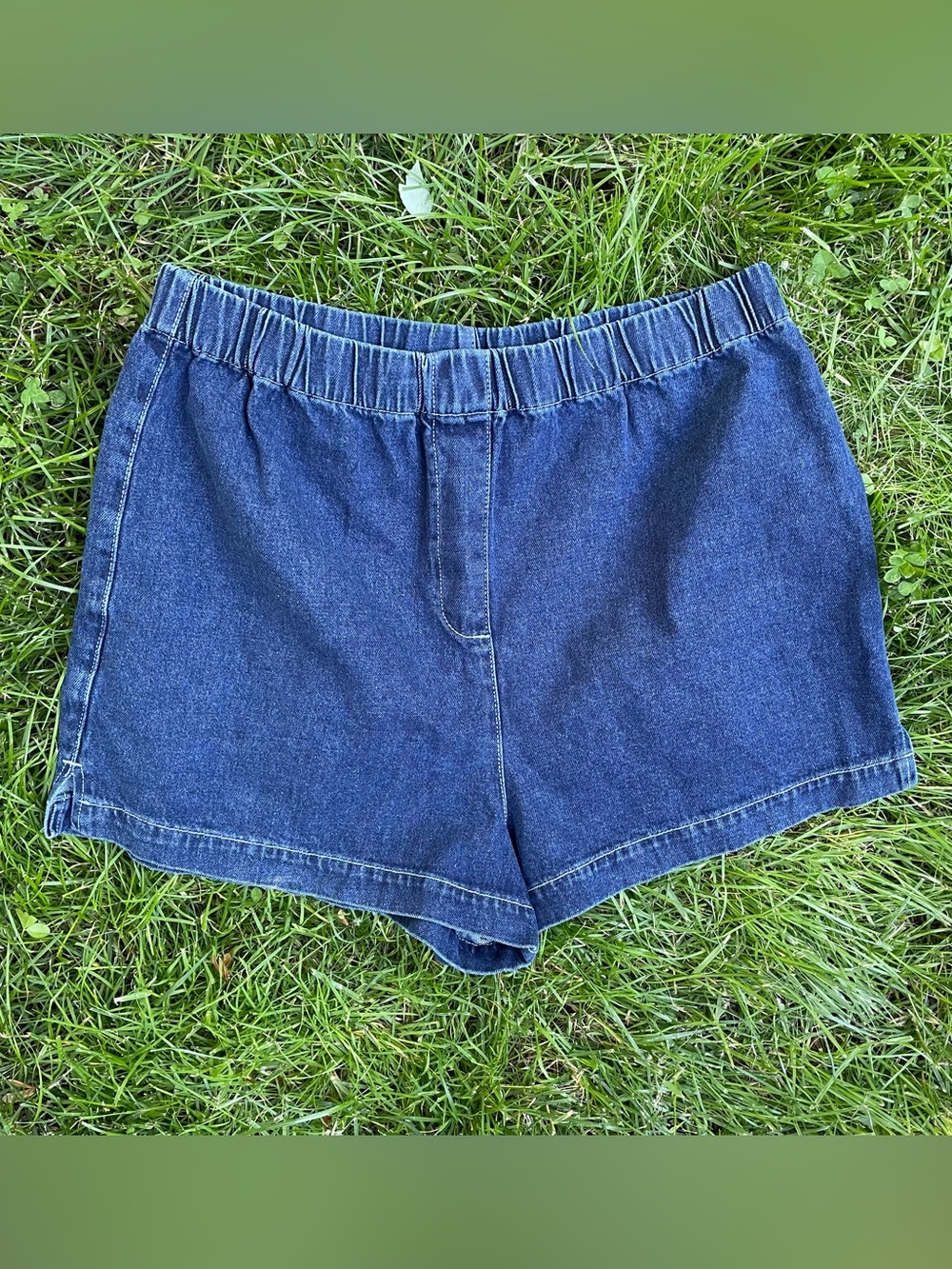 Darkwash ASOS denim shorts size women’s large